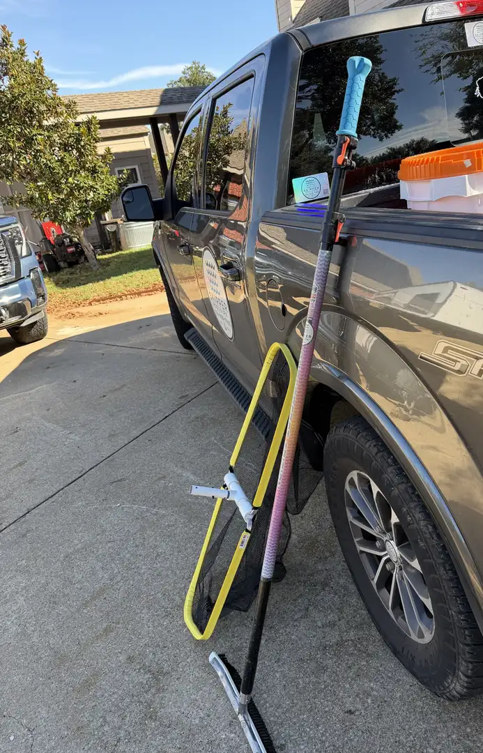 Skipper F-150 with service pole and leaf net